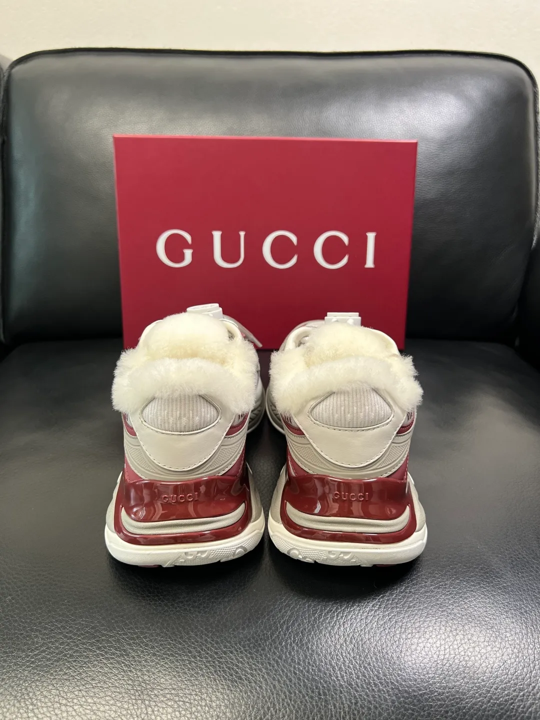 Men's shoes 💰980 Gucci high quality top crafts Gucci counter new original configuration, imported Italian cowhide fabric, imported wool lining cowhide pad, breathable and comfortable, sole: original factory special supply original sole super comfortable, original factory and single goods, welcome to compare, code number 39-44 (customized 38 45)